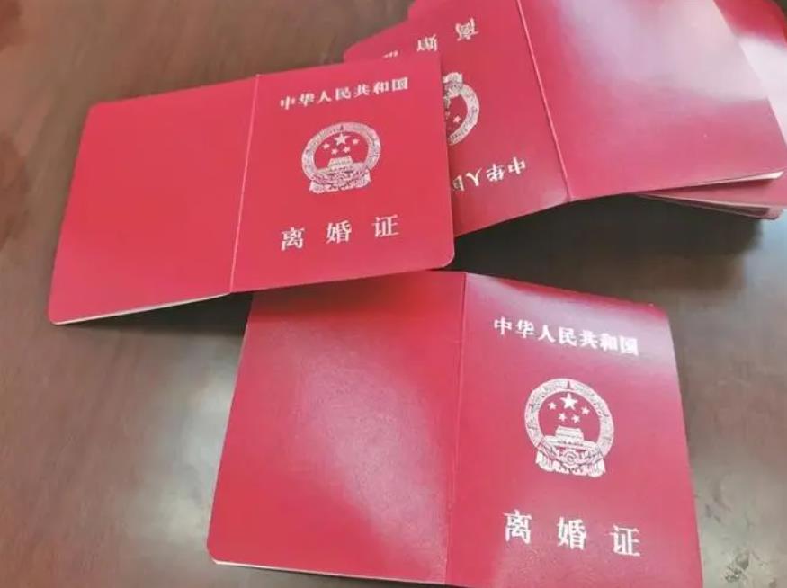 辦理房屋遺產(chǎn)繼承需哪些手續(xù)？北京離婚財(cái)產(chǎn)律師熱線